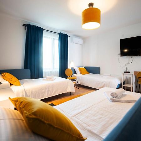 Cozy Nook B&B - Free Private Parking Novi Sad Bagian luar foto