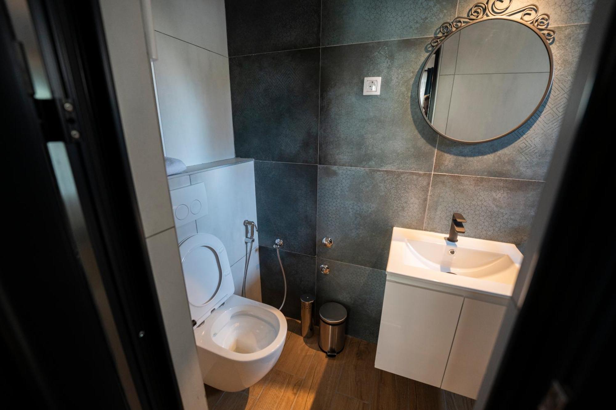 Cozy Nook B&B - Free Private Parking Novi Sad Bagian luar foto