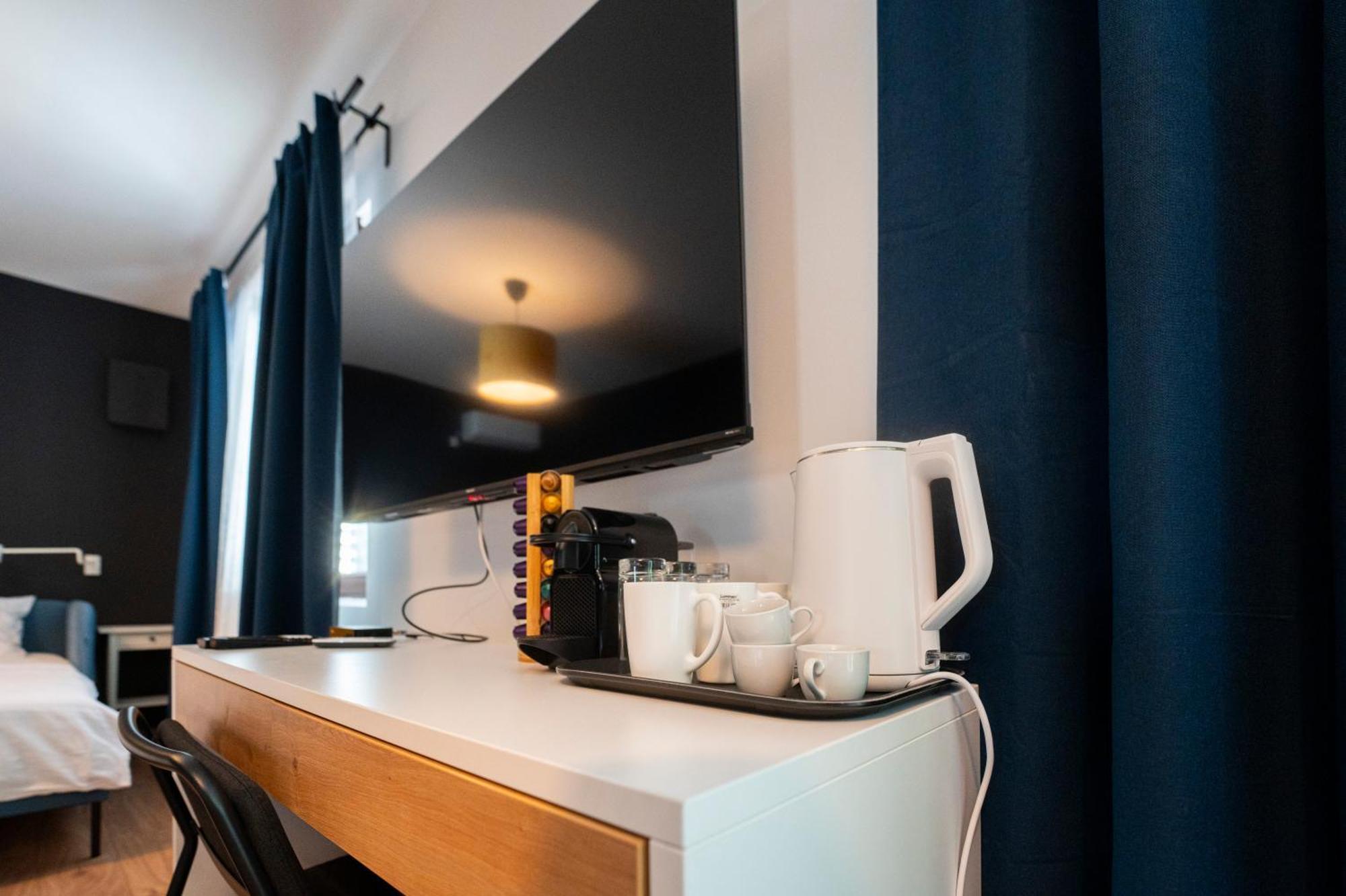 Cozy Nook B&B - Free Private Parking Novi Sad Bagian luar foto
