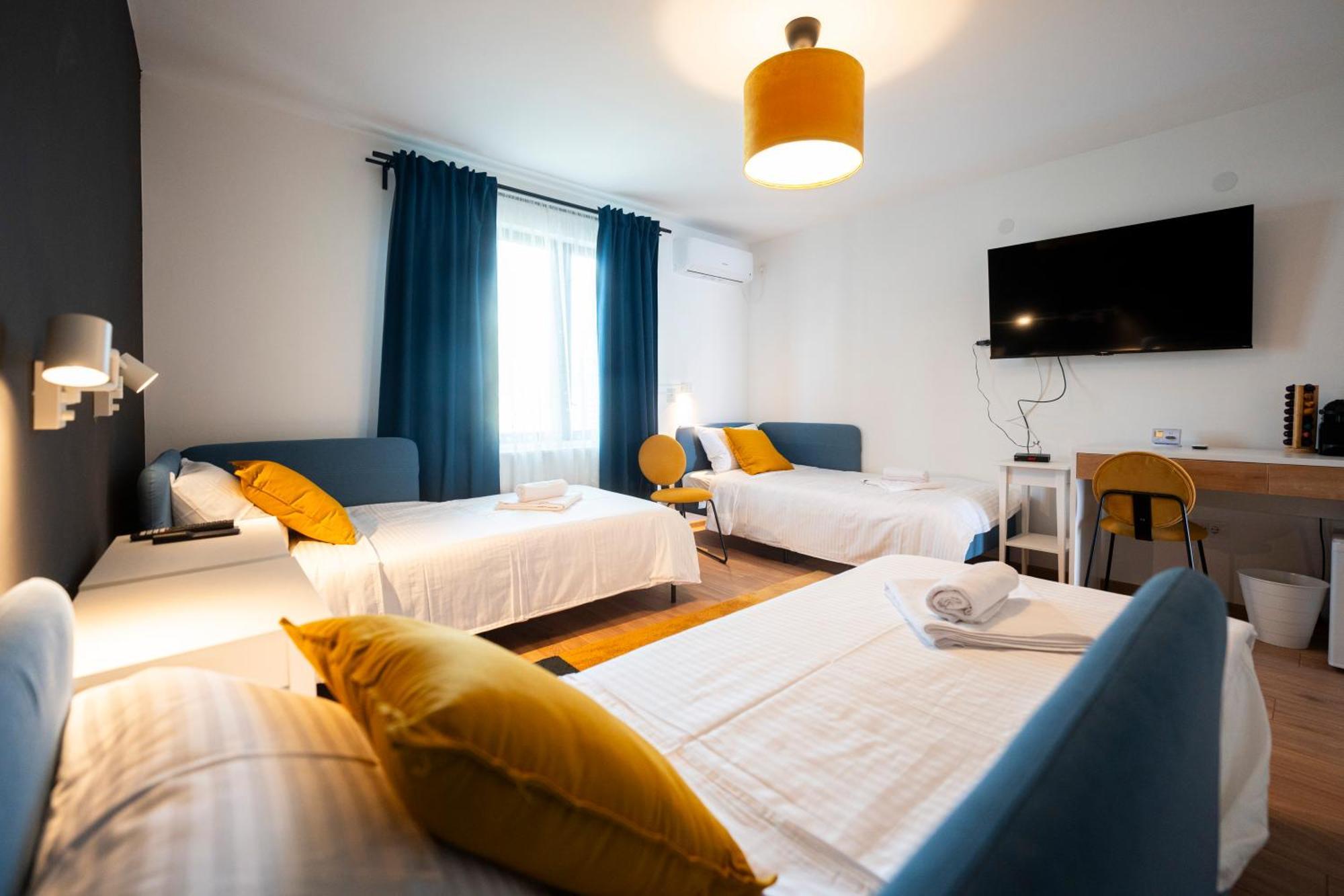 Cozy Nook B&B - Free Private Parking Novi Sad Bagian luar foto