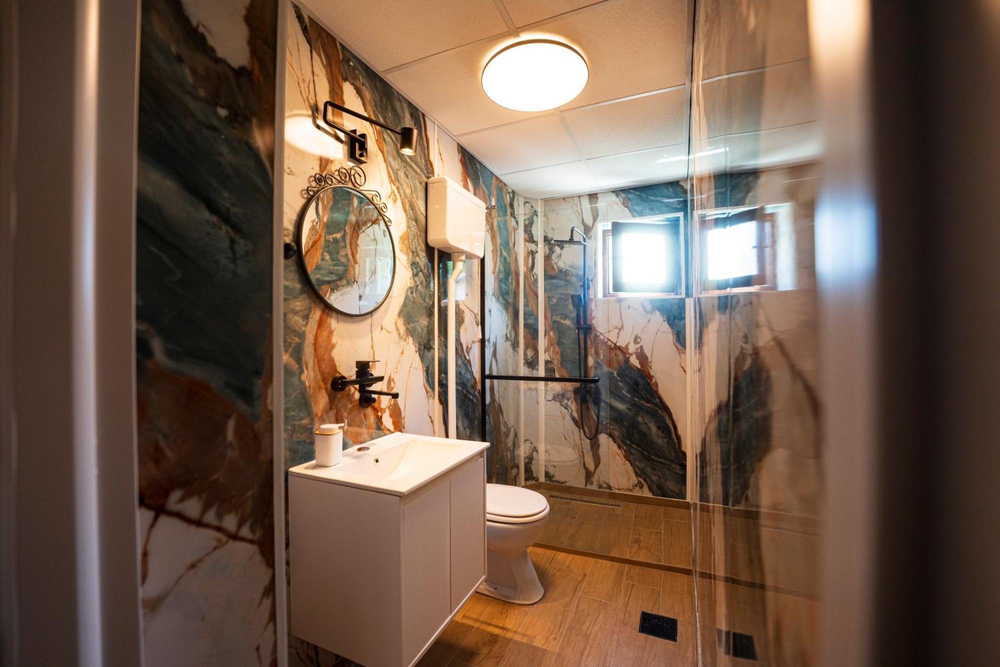 Cozy Nook B&B - Free Private Parking Novi Sad Bagian luar foto